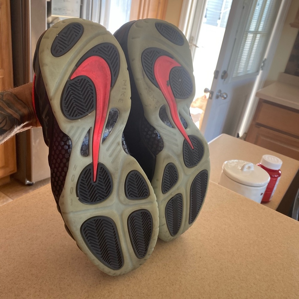 Sneakers - Picture 4 of 4